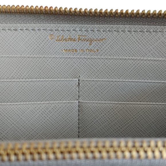 Salvatore Ferragamo Grey Leather Bow Long Zip Wallet - Picture 8 of 15